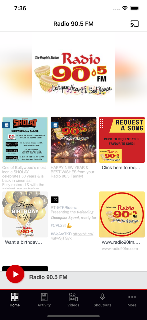 Pantalla de inicio de la aplicación móvil Radio 90.5 FM mostrando varias categorías de música y opciones de interacción del oyente