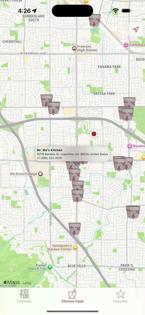 Virtual Fortune Cookie - Una interfaz de mapa en la aplicación Virtual Fortune Cookie que muestra restaurantes chinos cercanos con iconos de cajas para llevar.