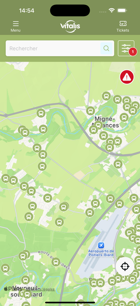 Vitalis - Vue carte de l'application Vitalis affichant les arrêts de bus et les itinéraires de transport public à Poitiers