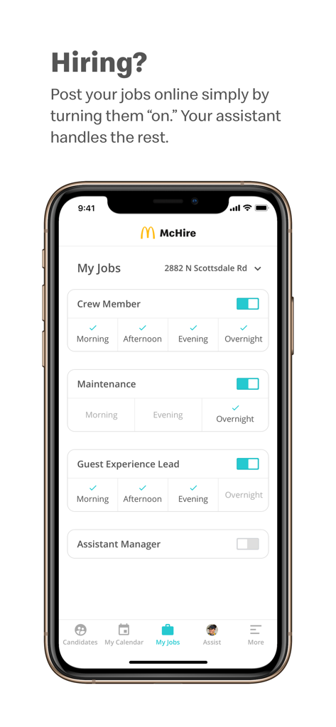 McHire - Interface de l'application mobile McHire montrant l'écran Mes Emplois où les responsables peuvent activer le recrutement pour des rôles tels que Membre d'équipe et Maintenance sur différents quarts de travail.