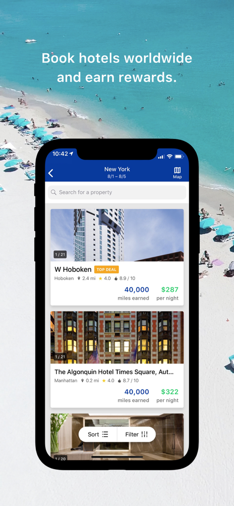 ニューヨークのホテルオプションと関連する航空マイレージリワードを表示するRocketmilesアプリインターフェイス。