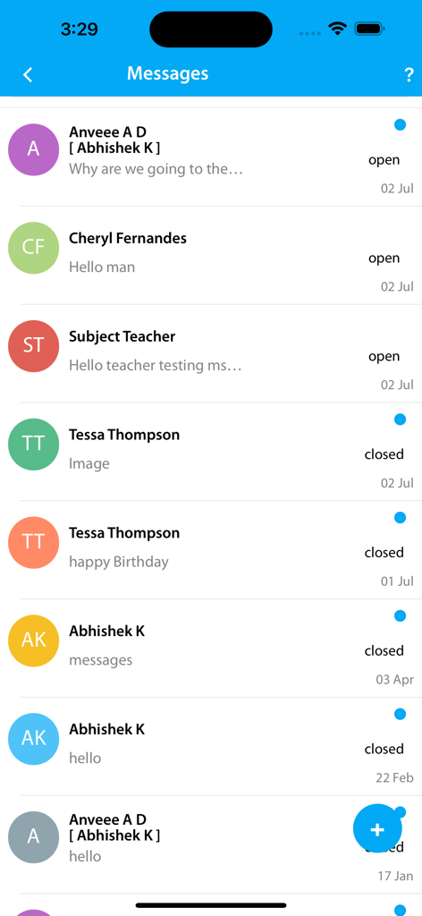 Captura de pantalla de la función de mensajería en la aplicación School Diary que muestra una lista de conversaciones entre padres y maestros