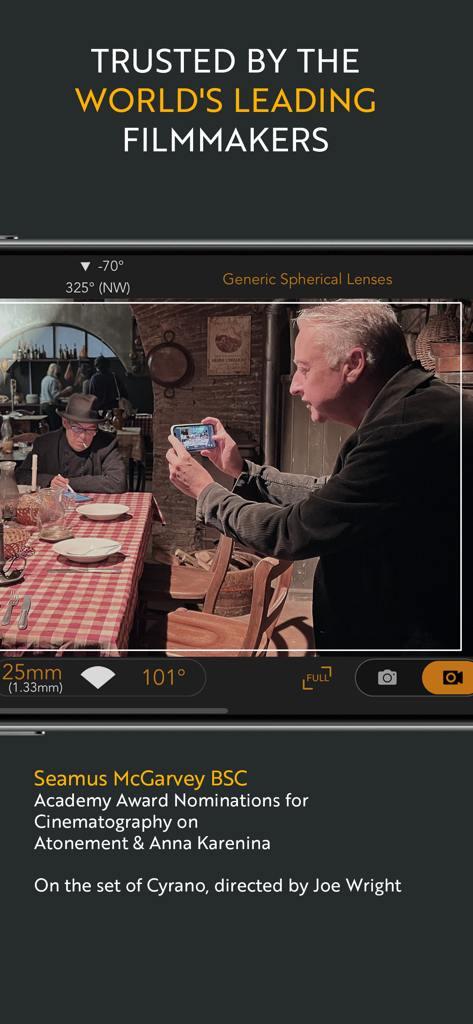 Artemis Director's Viewfinder - 撮影現場でArtemis Director's Viewfinderアプリを使用する撮影監督のシーマス・マクガーヴェイ