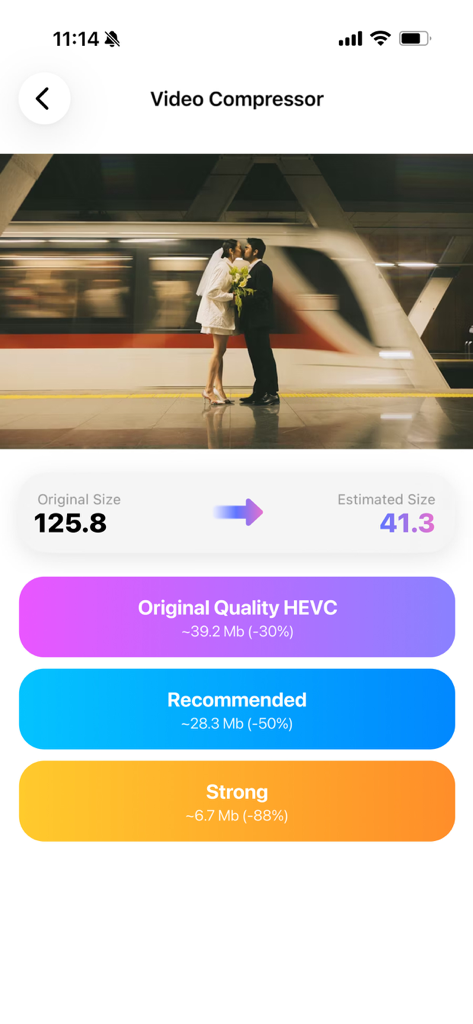 TidyLens - Video compressor screen of TidyLens app showing compression options and file size reduction preview