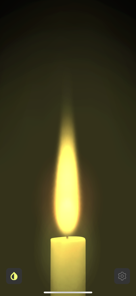 Soonsoon Candle Light - Realistic digital candle flame glowing on a dark background in the Soonsoon Candle Light app.