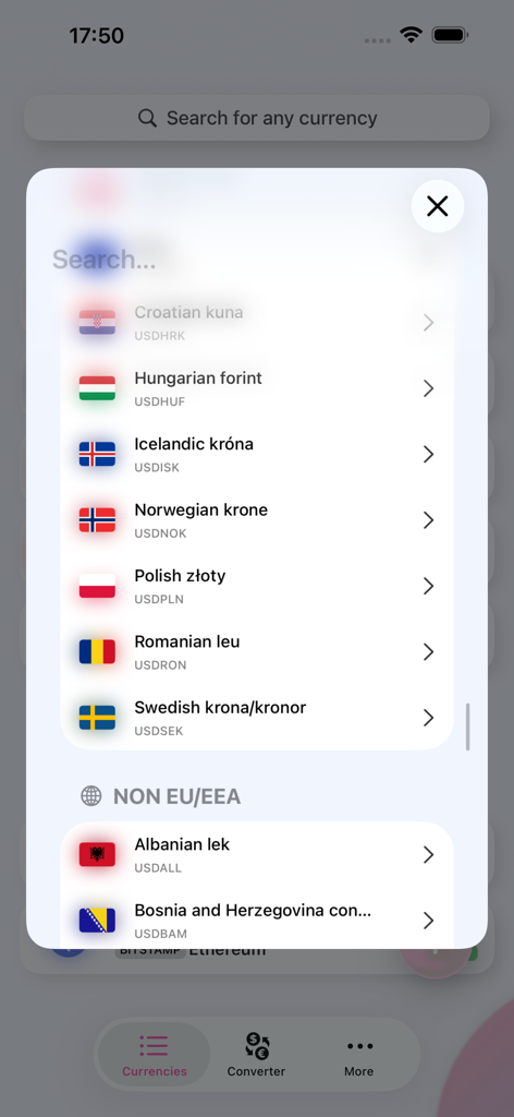 Smart Currency Converter - Interfaz de búsqueda mostrando una lista de divisas globales y banderas