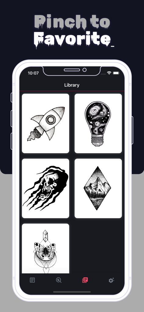 ロケット、電球銀河、蝶を含むタトゥーデザインのライブラリを表示するモバイルアプリの画面