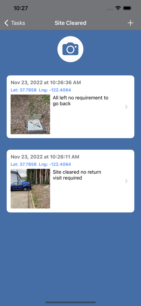 Pipelayer - Interface de l'application Pipelayer montrant les journaux documentés d'un chantier dégagé avec des photos et des données GPS.