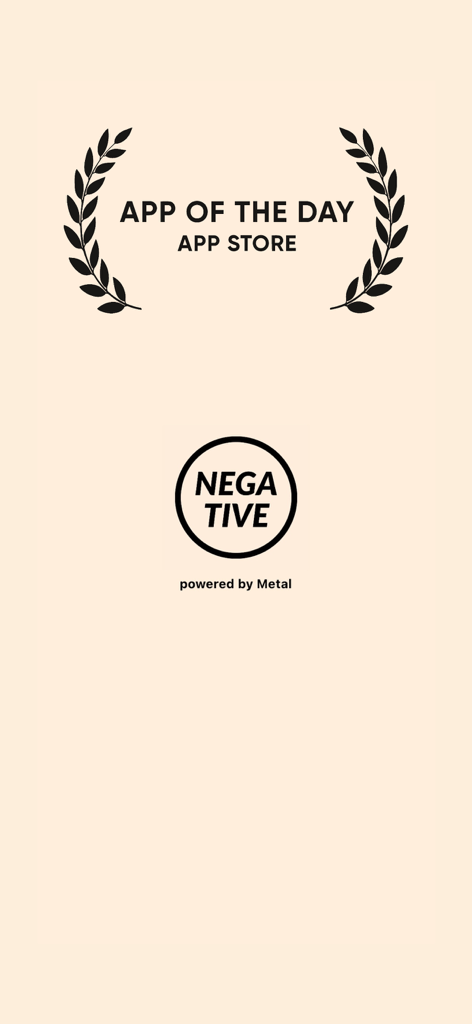 Negative - Film Look Filter. - NegativeフィルムルックフィルターアプリのロゴとApp Storeの「App of the Day」受賞バッジ（月桂樹の葉付き）