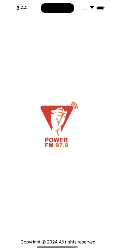 Power 97.9 FM - Pantalla de inicio de la aplicación móvil Power 97.9 FM con el logo de la estación y un ícono de puño levantado y un triángulo rojo.