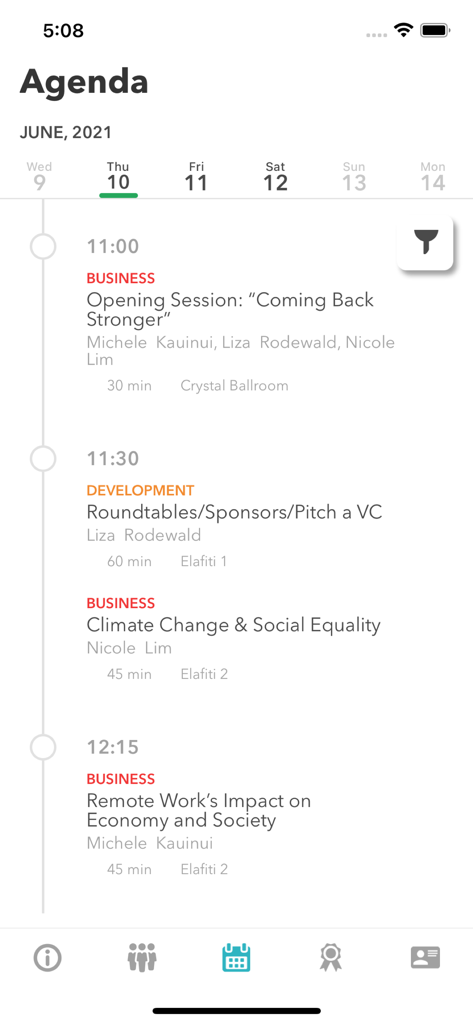 EMPL - Interfaz de la aplicación móvil EMPL que muestra la agenda de una conferencia profesional con sesiones, horarios y ubicaciones.