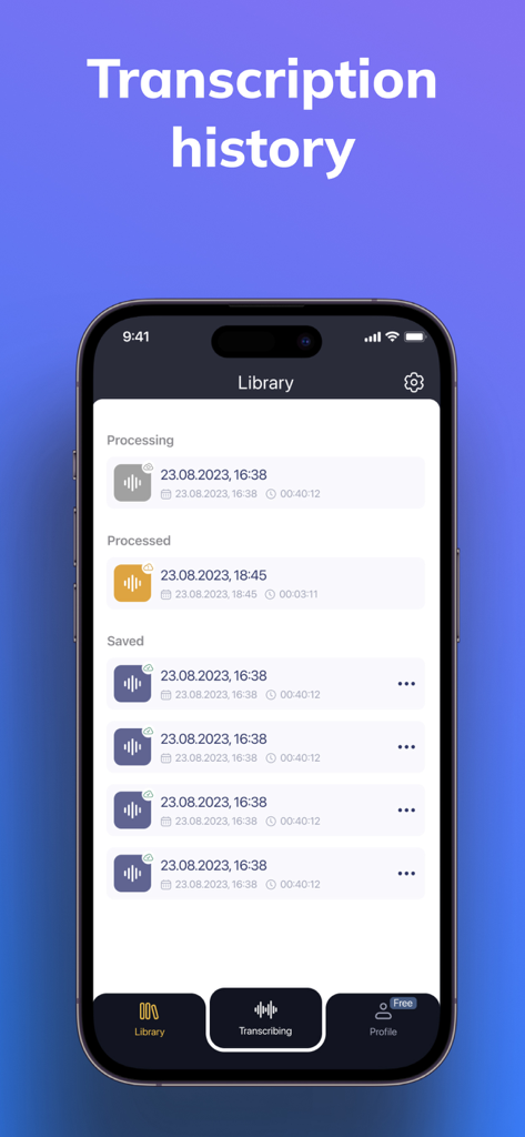 Live Transcribe - Speech Text - Un écran de smartphone affichant la bibliothèque d'historique de transcription dans l'application Live Transcribe avec une liste d'enregistrements sauvegardés.
