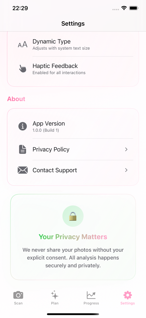 Pretti - Become Attractive - Einstellungsbildschirm der Pretti-App, der Datenschutzinformationen und App-Versionsdetails anzeigt.