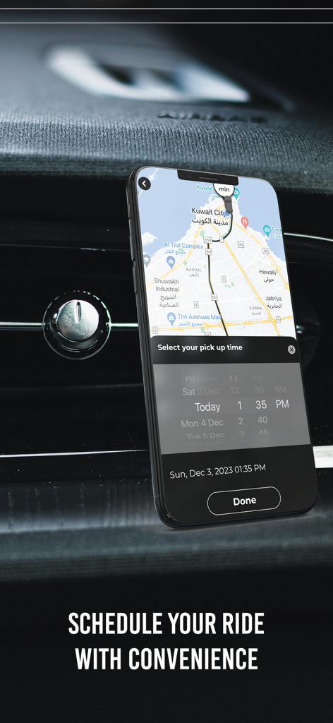 Ride Safe رايد سيف - Pantalla móvil de la aplicación Ride Safe que muestra la función de programación de viajes con un selector de fecha y hora