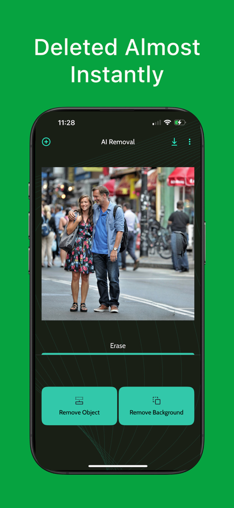AI Object & Person Remover - AIオブジェクトおよび人物リムーバーアプリのインターフェイスのスクリーンショット。都市部のカップルの写真からオブジェクトや背景を削除するオプションが表示されています。