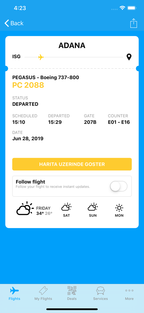 Sabiha Gökçen - Flugverfolungsbildschirm für einen Pegasus-Flug nach Adana mit Status, Gate-Nummer und lokaler Wetteranzeige.