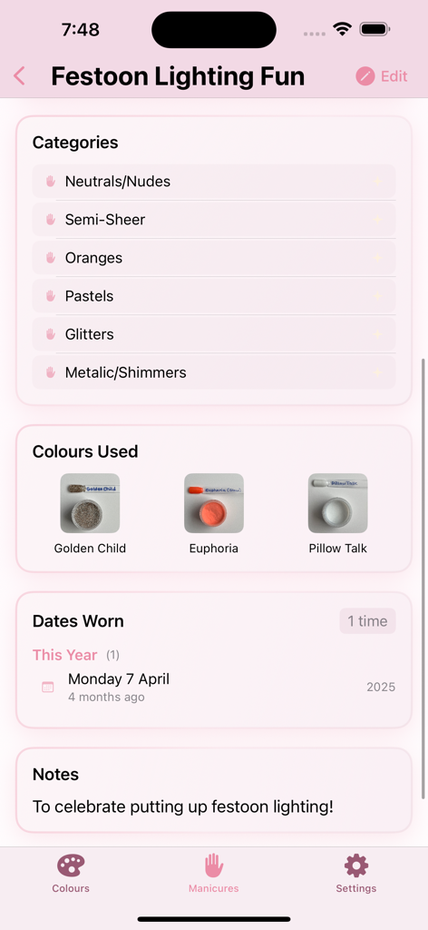 NaildIt - NaildIt 앱의 특정 매니큐어 세부 정보 화면으로 카테고리, 사용된 색상, 개인 메모가 포함되어 있습니다.