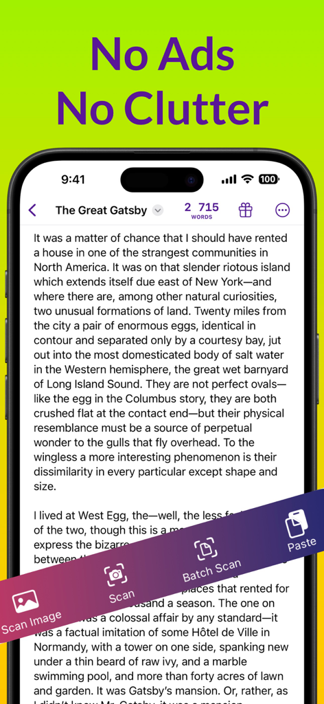 Interfaccia dell'app mobile Scanner Libri OCR che mostra un testo scansionato pulito di The Great Gatsby con opzioni per la scansione batch e nessuna pubblicità.