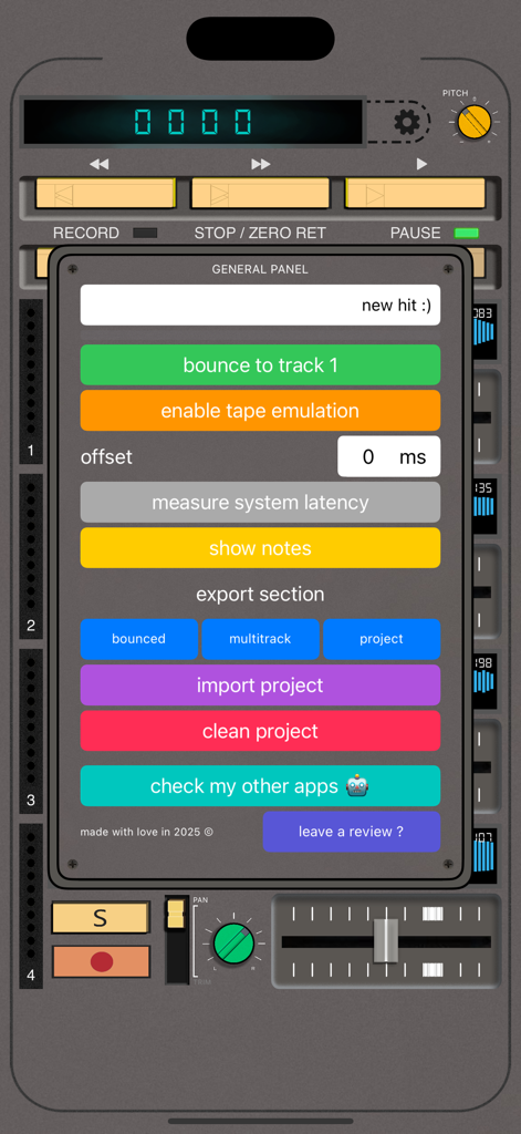 T.APE - Panel de configuración general superpuesto en la aplicación T.APE, mostrando la configuración del proyecto y las opciones de exportación sobre una interfaz de grabadora multitrack vintage