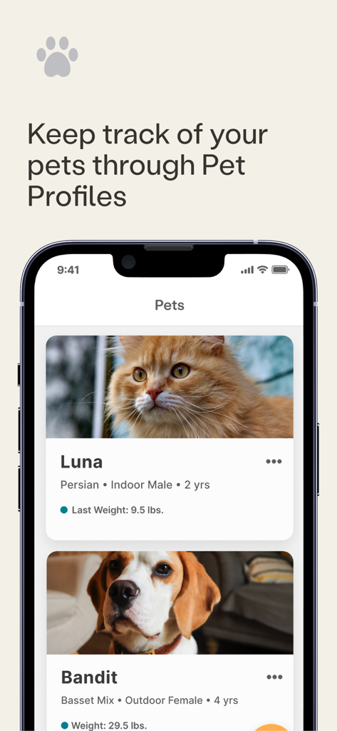 Schermata dell'app Whisker che mostra profili di animali domestici per Luna la gatta e Bandit il cane con dati sul peso
