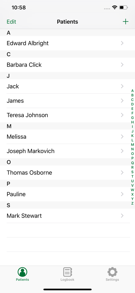 bitacora: patient's logbook - Una interfaz de aplicación móvil que muestra una lista alfabética de nombres de pacientes en la aplicación bitacora: diario del paciente