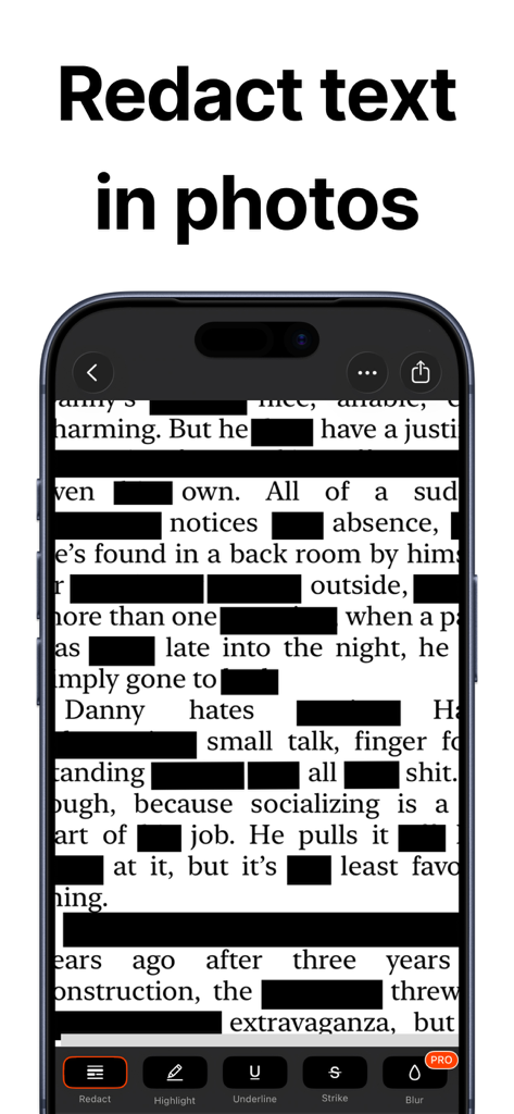 Whiteout: Redact & Blur Photos - Captura de pantalla del iPhone de la aplicación Whiteout mostrando un documento con varias líneas de texto redactadas con cajas negras.