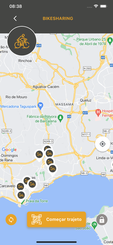 Oeiras Move - Map view of the Oeiras Move app showing bike sharing locations and a start journey button