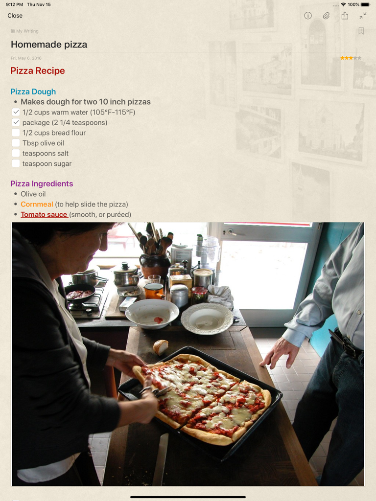 Awesome Note 2 for iPad screen showing a pizza recipe note with checkboxes and an attached photo of homemade pizza.