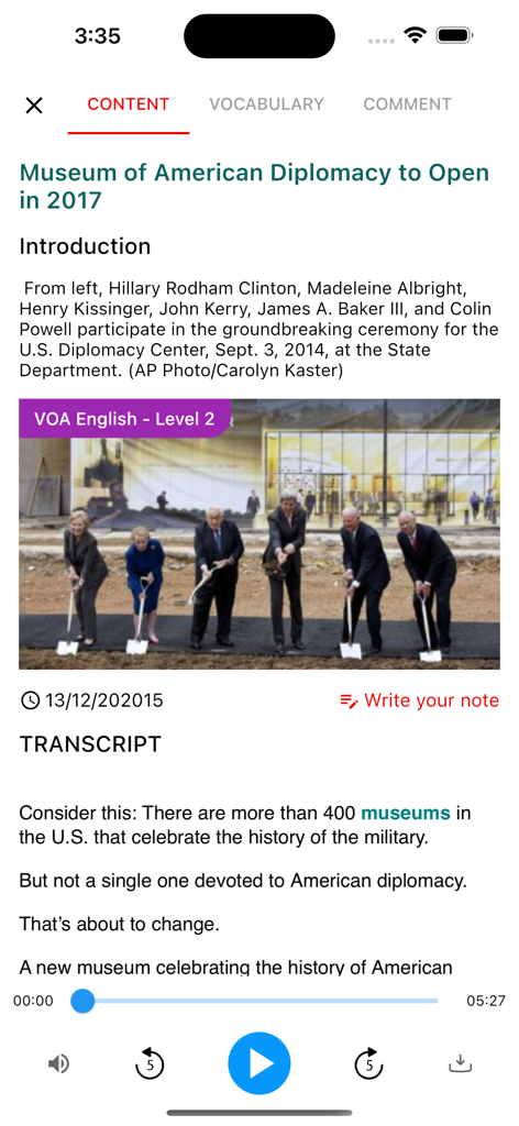 English Speaking: SpeakFluent - SpeakFluentアプリの英語会話レッスン。オーディオトランスクリプトが表示されています。