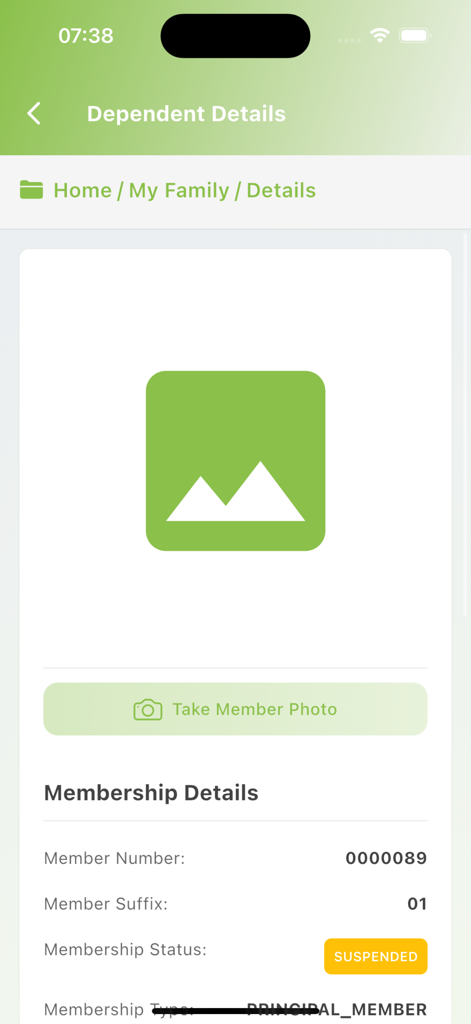 Salutem - Uma tela no aplicativo Salutem mostrando detalhes de associação de dependentes, incluindo número do membro e status da conta.
