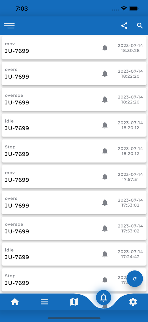 On Tracker - La pantalla de alertas de la aplicación On Tracker que muestra un historial de movimiento del vehículo, notificaciones de exceso de velocidad y ralentí.
