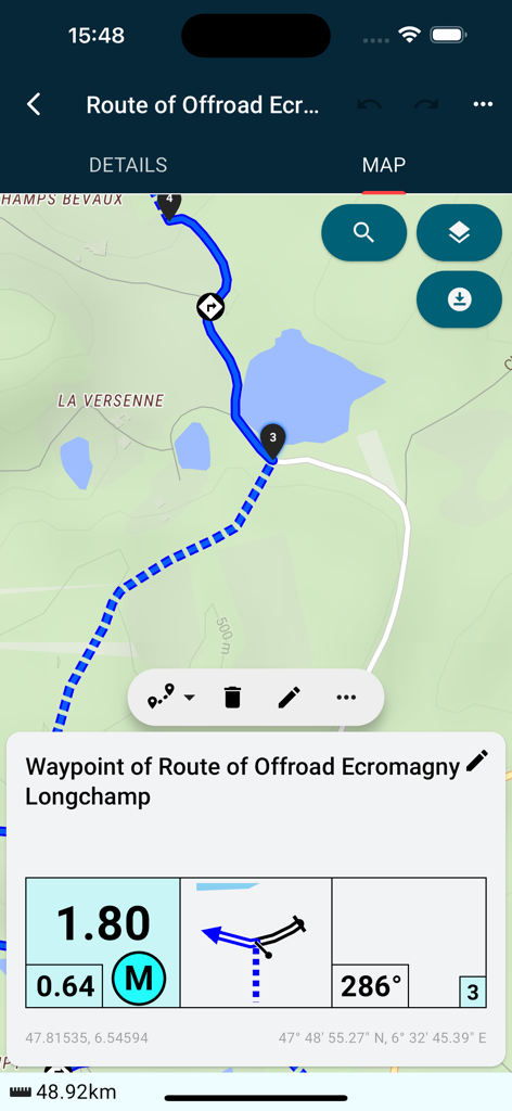 Seekers - Off-Road Navigation - Una schermata mobile che mostra la mappa di navigazione off-road di Seekers con una scheda waypoint dettagliata e il percorso.