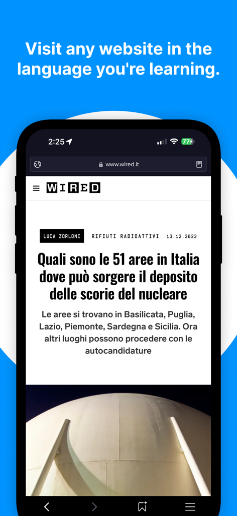 Mango Reader app displaying an Italian news article from Wired on a mobile phone interface