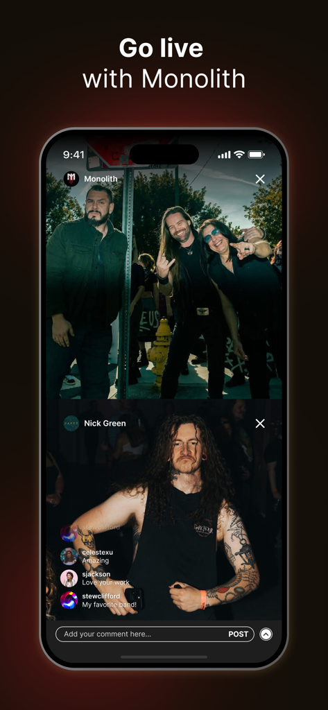 Livestream a schermo diviso sull'app Monolith con membri della band e un fan con commenti degli utenti in tempo reale