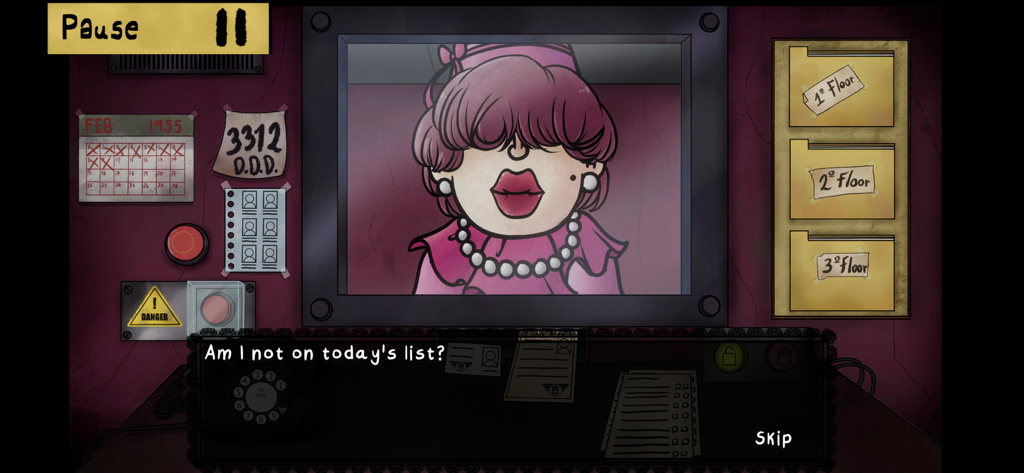 That's not my Neighbor! - Um personagem com roupa rosa sendo interrogado na mesa do porteiro no jogo Thats not my Neighbor