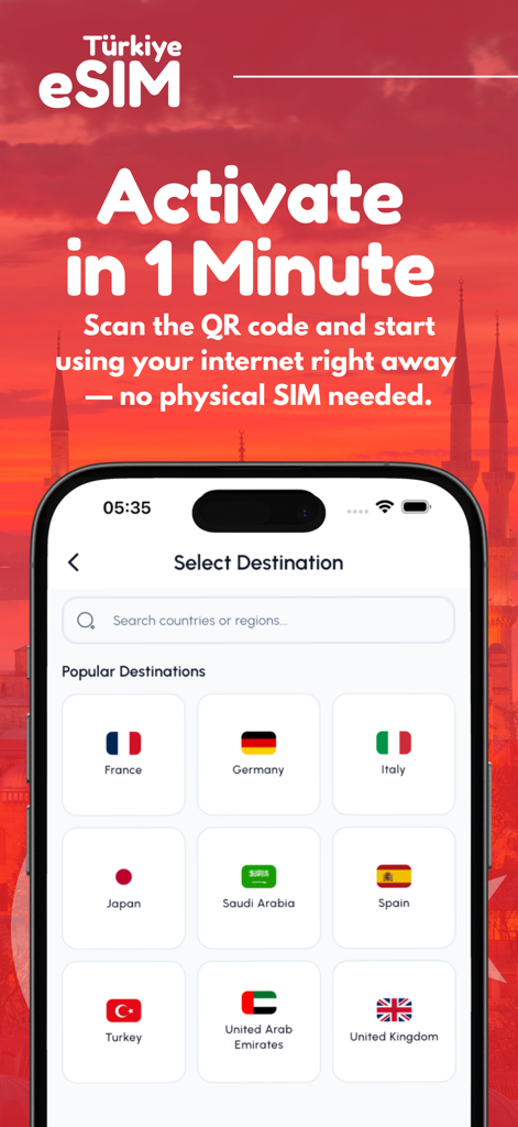 Interface de um aplicativo móvel mostrando uma lista de destinos de viagem para ativação rápida de eSIM com um fundo de pôr do sol turco.