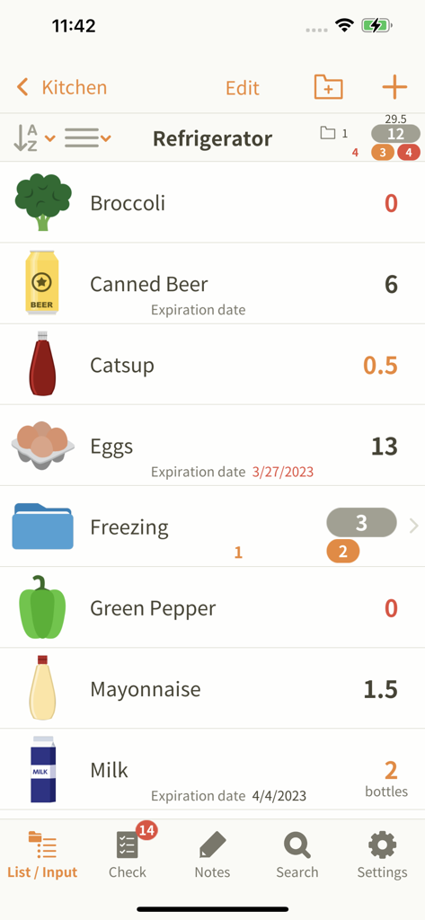 My Inventory LT – Home Tracker - 冷蔵庫の在庫リストが食品アイコンと在庫レベルとともに表示されているスマートフォンのスクリーンショット。