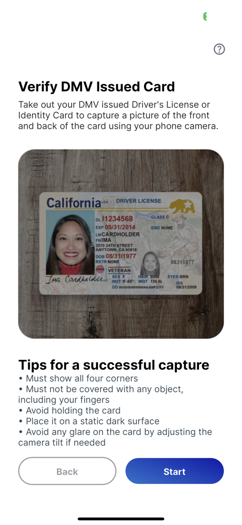 CA DMV Wallet - CA DMVウォレットアプリの本人確認画面。カリフォルニア運転免許証のスキャン方法の説明とヒントが表示されます。