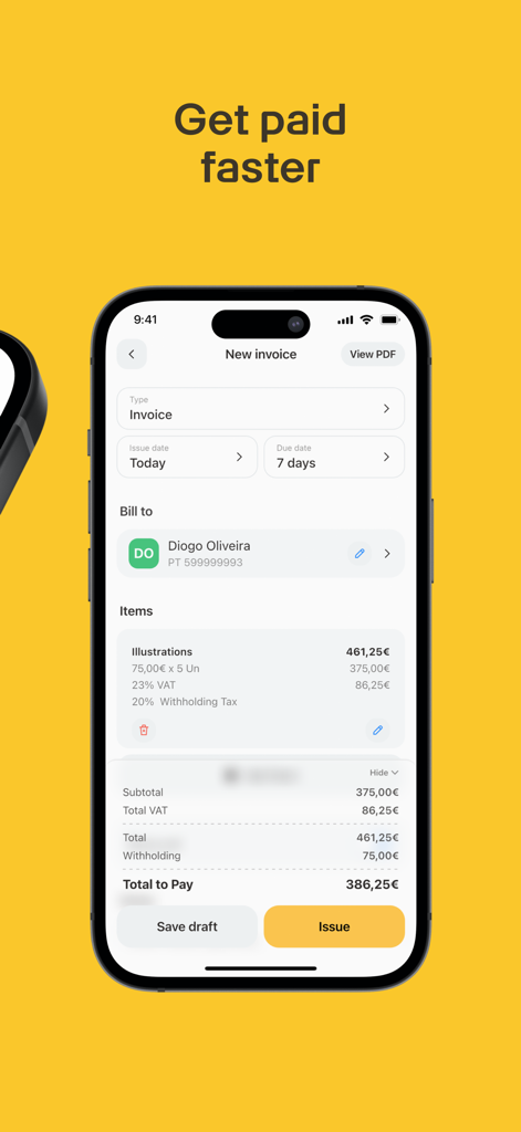 Mobile screen showing the FIZ app invoice creation interface for freelancers