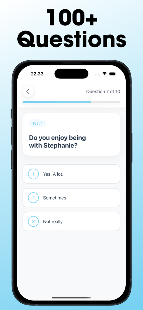 다지선다형 답변이 있는 우정 퀴즈 질문을 보여주는 스마트폰 화면.