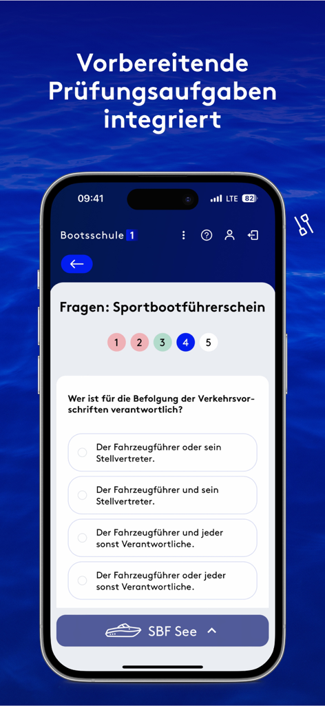 Bootsschule1 - Screenshot of Bootsschule1 app showing a boating license exam question and multiple choice answers