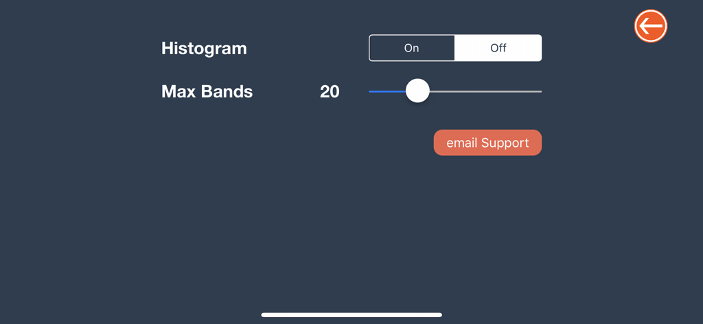 Perfect Green Screen - Perfect Green Screenアプリの設定メニュー。ヒストグラムのトグルと最大バンド調整のオプションが表示されています。
