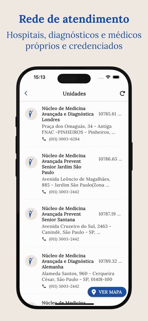 Pantalla de la app Prevent Senior que muestra una lista de unidades médicas y clínicas de salud con direcciones y números de teléfono