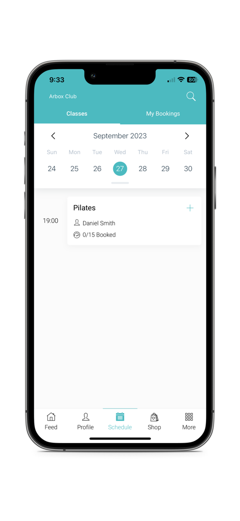 LOCKER ROOM TLV - Pantalla de la app móvil mostrando el horario de clases de Pilates y el estado de reserva para Locker Room TLV