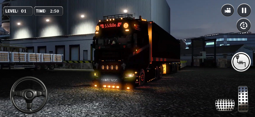 Truck Games Euro Truck Driving - Un camión cisterna negro con luces naranjas brillantes conduciendo de noche en un juego realista de simulación de camiones.
