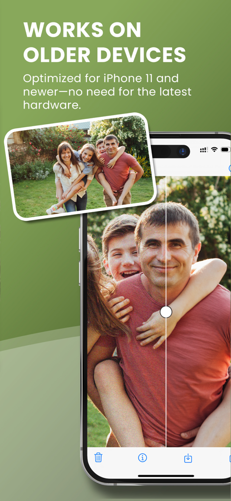 携帯電話の画面でシャープになった家族写真のディテールを示すAI写真エンハンサーの比較