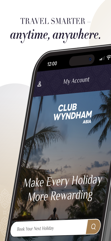 La aplicación de viajes Club Wyndham Asia muestra un fondo de resort tropical y una barra de búsqueda en un iPhone.