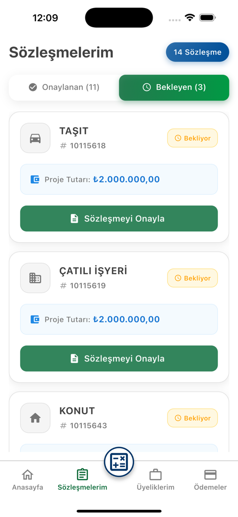 Emlak Katılım Tasarruf Finans - A mobile app interface showing a list of financial savings contracts for vehicles and real estate in Turkish.