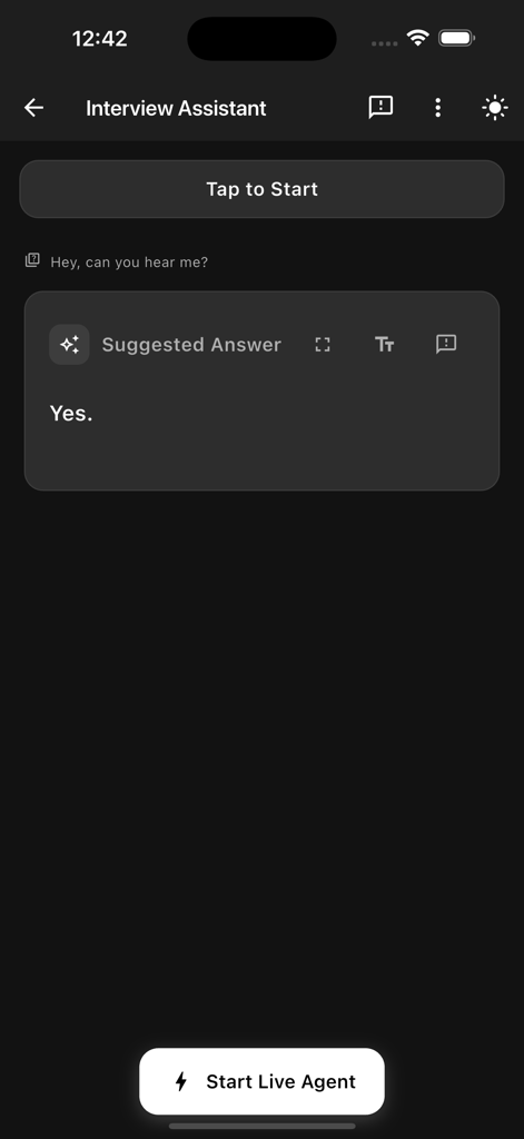 Interview Ai Assistant - Interfaz de entrevista simulada en modo oscuro que muestra una respuesta sugerida por IA