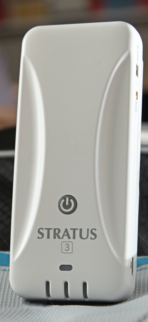 Stratus 3 portable ADS-B receiver for general aviation pilots